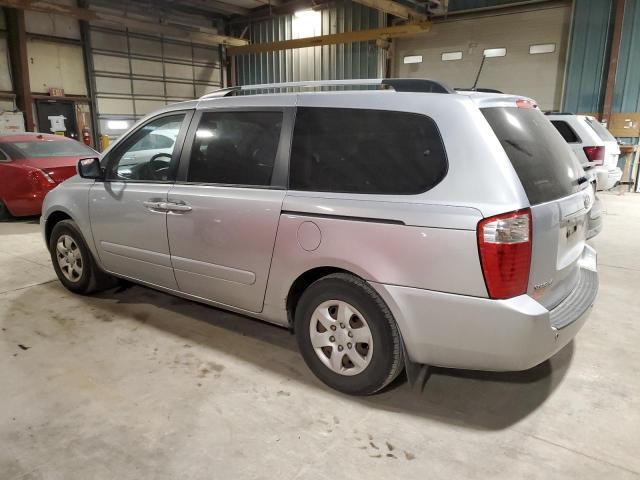 KNDMG4C37A6326550 - 2010 KIA SEDONA LX SILVER photo 2