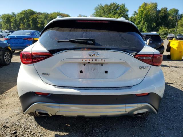 SJKCH5CR4HA038637 - 2017 INFINITI QX30 BASE 白色 照片 6