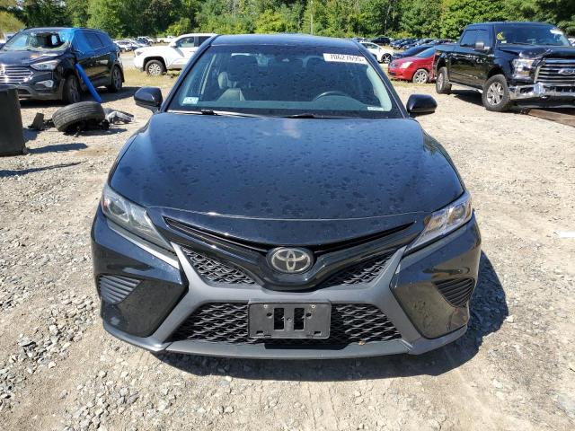 JTNB11HKXJ3046206 - 2018 TOYOTA CAMRY L Czarny zdjęcie 5