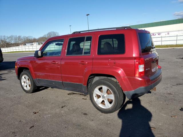 1C4NJRFBXED792948 - 2014 JEEP PATRIOT LATITUDE RED photo 2