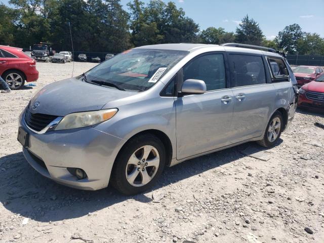 2013 TOYOTA SIENNA LE, 