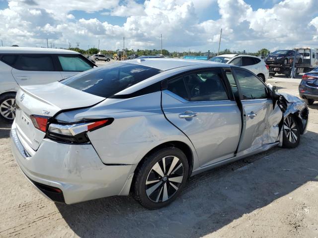 1N4BL4DW6MN353685 - 2021 NISSAN ALTIMA SV SILVER photo 3