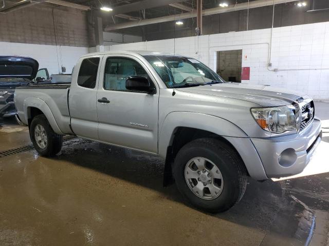 5TFUU4EN5BX012978 - 2011 TOYOTA TACOMA ACCESS CAB SILVER photo 4