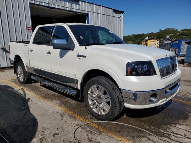 5LTPW18546FJ20454 - 2006 LINCOLN MARK LT WHITE photo 4