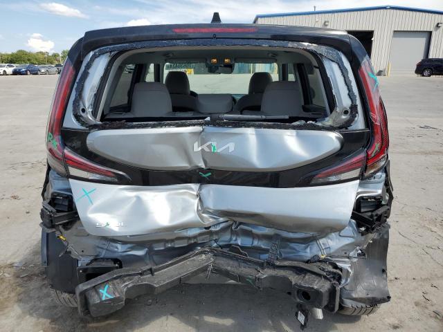 KNDJ23AU5R7917506 - 2024 KIA SOUL LX SILVER photo 6