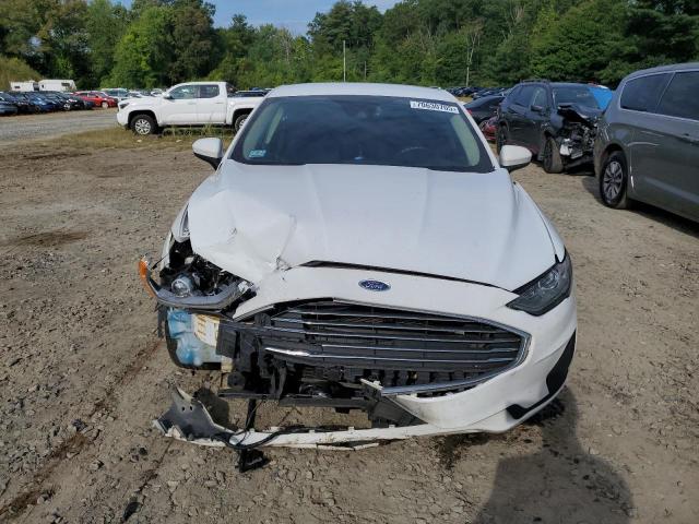 3FA6P0LUXKR210828 - 2019 FORD FUSION SE Blanc photo 5