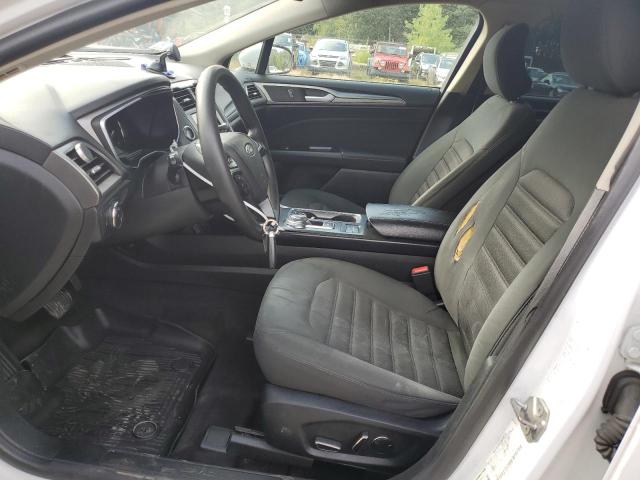 3FA6P0LUXKR210828 - 2019 FORD FUSION SE Blanc photo 7