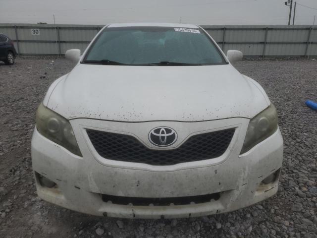4T1BF3EK3BU670488 - 2011 TOYOTA CAMRY BASE WHITE photo 5