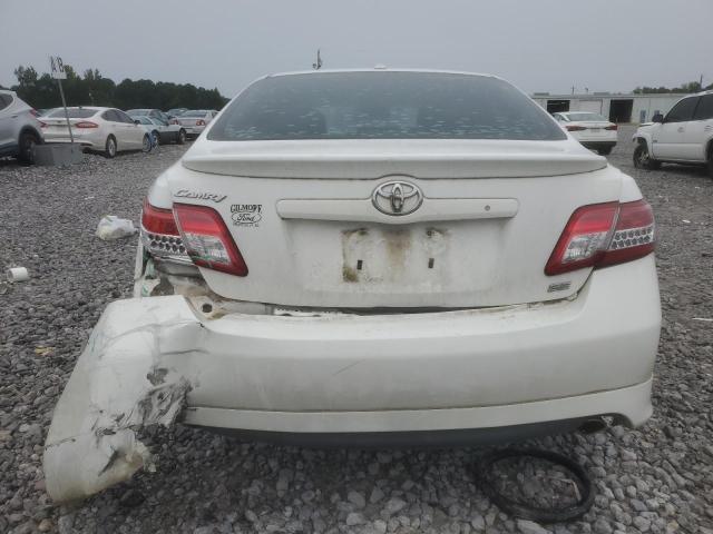4T1BF3EK3BU670488 - 2011 TOYOTA CAMRY BASE WHITE photo 6