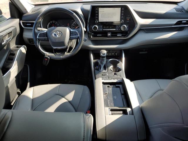 5TDHZRBH8MS062698 - 2021 TOYOTA HIGHLANDER XLE GRAY photo 8