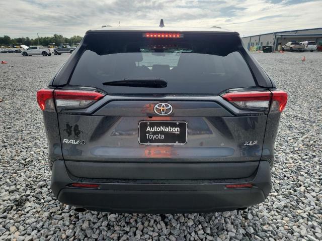 2T3W1RFV6MC115459 - 2021 TOYOTA RAV4 XLE ნაცრისფერი ფოტო 6