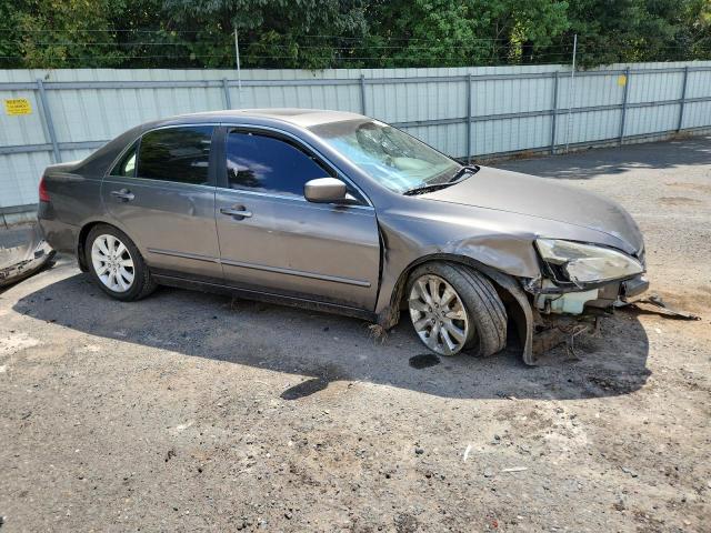 1HGCM665X7A028613 - 2007 HONDA ACCORD EX BROWN photo 4