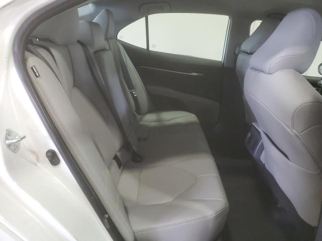 4T1F11BK6PU096789 - 2023 TOYOTA CAMRY XLE WHITE photo 10