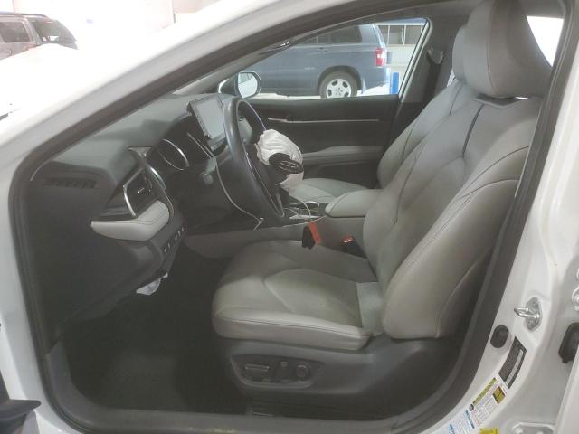 4T1F11BK6PU096789 - 2023 TOYOTA CAMRY XLE WHITE photo 7