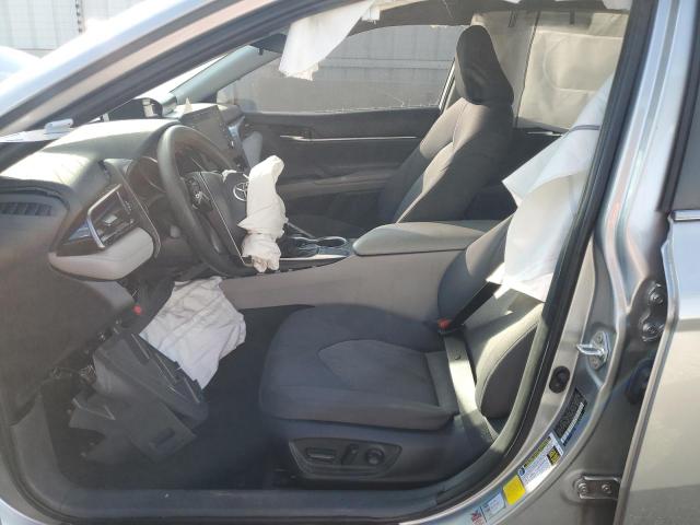 4T1C11AK3NU628422 - 2022 TOYOTA CAMRY LE SILVER photo 7