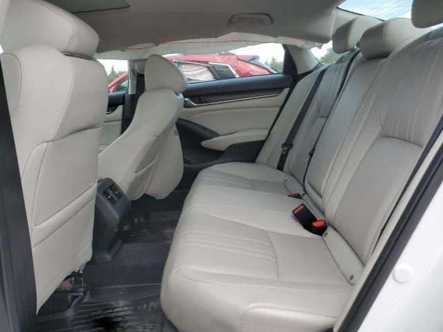 1HGCV2F95JA020922 - 2018 HONDA ACCORD TOURING თეთრი ფოტო 10