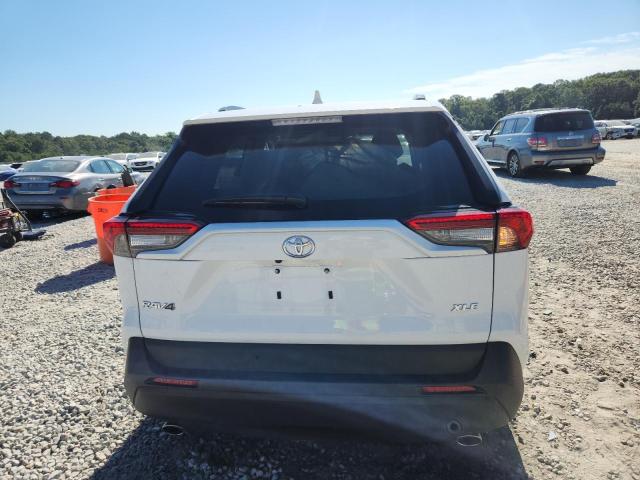 2T3W1RFV2RC298463 - 2024 TOYOTA RAV4 XLE WHITE photo 6