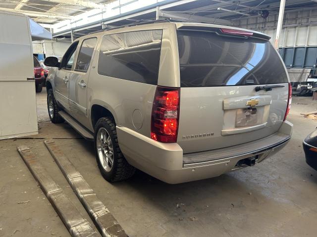 1GNSCKE0XDR140957 - 2013 CHEVROLET SUBURBAN C1500 LTZ BEIGE photo 3