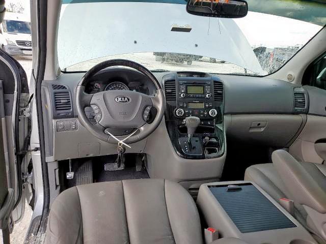 KNDMH4C74E6536416 - 2014 KIA SEDONA EX SILVER photo 9