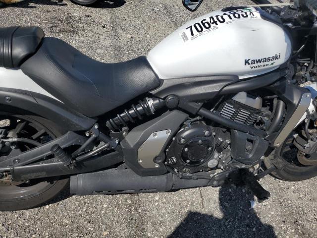 JKAENEA15FDA02076 - 2015 KAWASAKI EN650 A 白色 照片 7