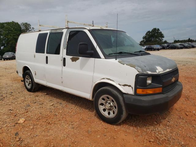 1GCUGADX9A1127948 - 2010 CHEVROLET EXPRESS G1 WHITE photo 4