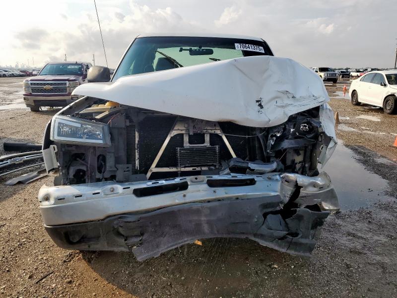 1GCHC29UX6E192177 - 2006 CHEVROLET SILVERADO C2500 HEAVY DUTY WHITE photo 5