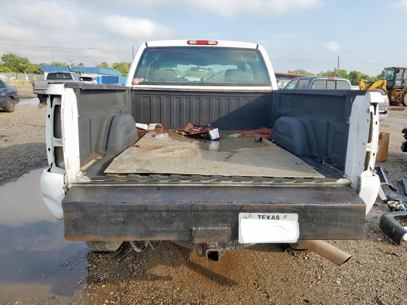 1GCHC29UX6E192177 - 2006 CHEVROLET SILVERADO C2500 HEAVY DUTY WHITE photo 6