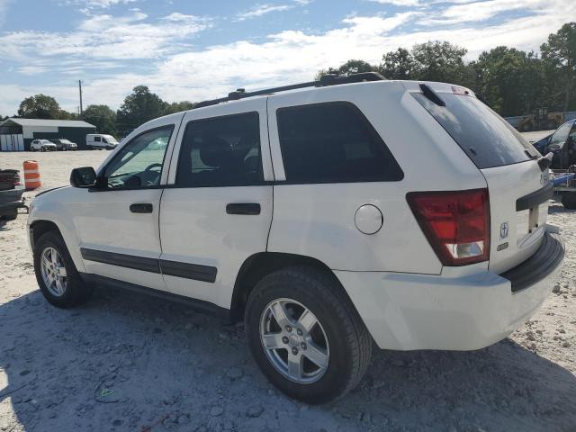 1J4GS48K65C610118 - 2005 JEEP GRAND CHER LAREDO თეთრი ფოტო 2