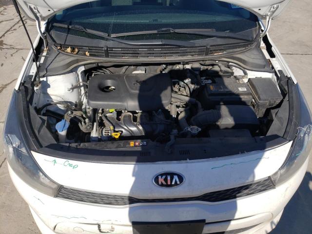 3KPA24AB1KE222546 - 2019 KIA RIO S WHITE photo 11