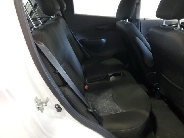 KL8CD6SA2MC739796 - 2021 CHEVROLET SPARK 1LT 白色 照片 10
