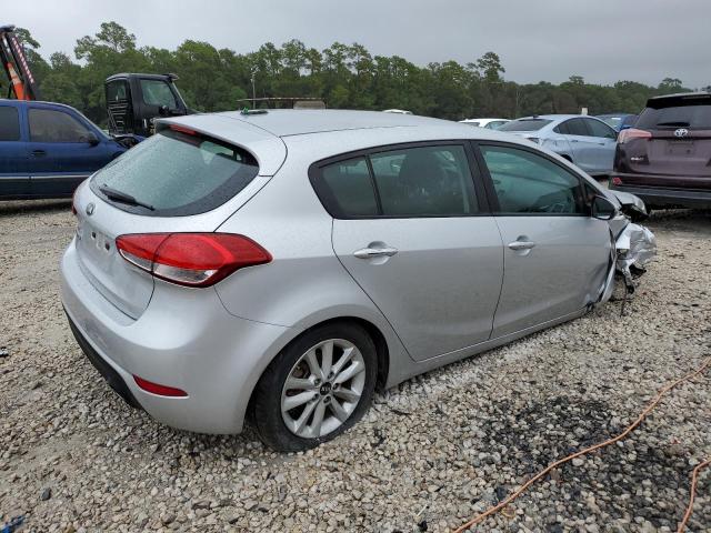 KNAFK5A80H5674179 - 2017 KIA FORTE LX SILVER photo 3