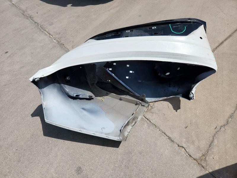 19UUB5F50NA002815 - 2022 ACURA TLX TECH A WHITE photo 12