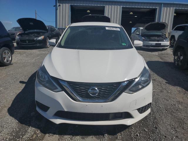 3N1AB7AP7JY277869 - 2018 NISSAN SENTRA S თეთრი ფოტო 5