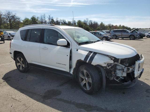 1C4NJDEB7GD573968 - 2016 JEEP COMPASS LATITUDE 白色 照片 4