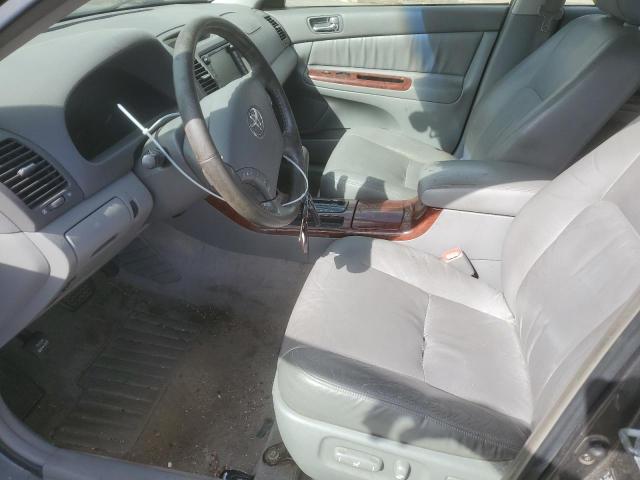 JTDBF30K750162421 - 2005 TOYOTA CAMRY LE GRAY photo 7