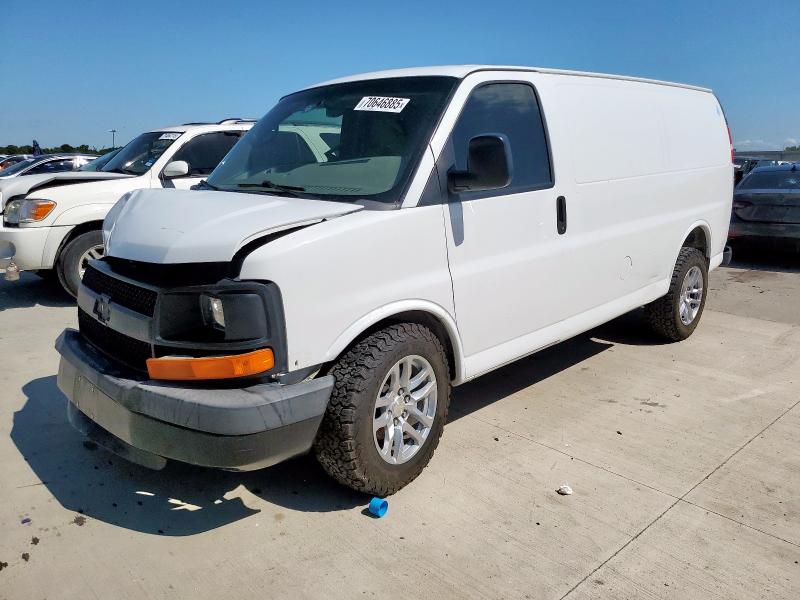 1GCSGAFXXD1175676 - 2013 CHEVROLET EXPRESS G1500 WHITE photo 1