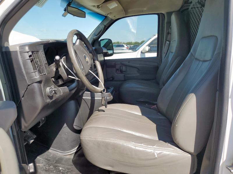 1GCSGAFXXD1175676 - 2013 CHEVROLET EXPRESS G1500 WHITE photo 7