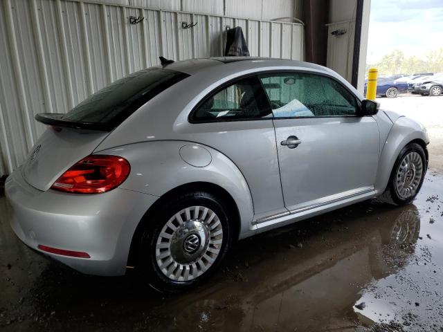 3VWJP7AT4DM657577 - 2013 VOLKSWAGEN BEETLE SILVER photo 3