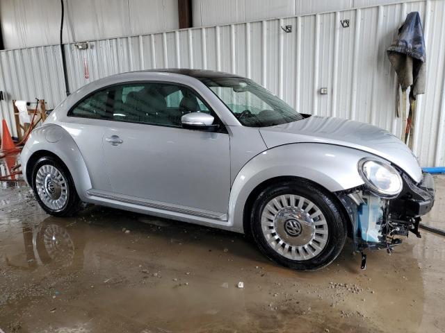 3VWJP7AT4DM657577 - 2013 VOLKSWAGEN BEETLE SILVER photo 4