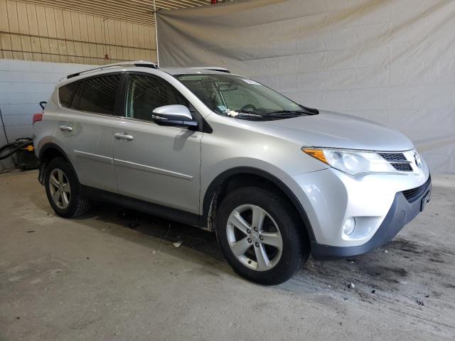 JTMRFREV6DD017706 - 2013 TOYOTA RAV4 XLE 银色 照片 4