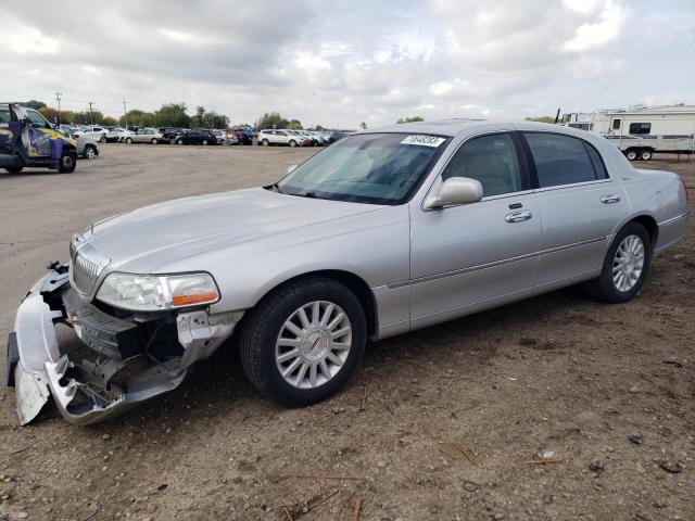 1LNHM83W44Y607267 - 2004 LINCOLN TOWN CAR ULTIMATE SILVER photo 1