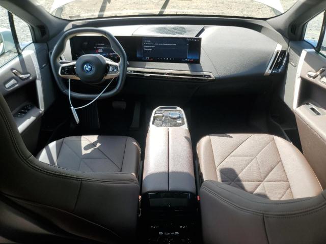 WB523CF04SCT34277 - 2025 BMW IX XDRIVE50 WHITE photo 8