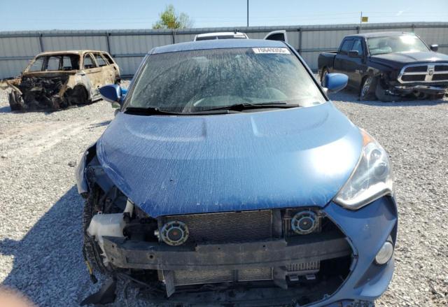 KMHTC6AE5GU260653 - 2016 HYUNDAI VELOSTER TURBO BLUE photo 5