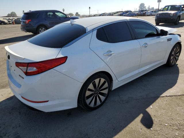 5XXGR4A66DG209472 - 2013 KIA OPTIMA SX WHITE photo 3