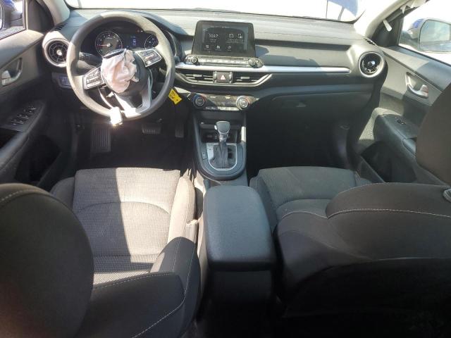 3KPF24AD7KE121826 - 2019 KIA FORTE FE BLUE photo 8