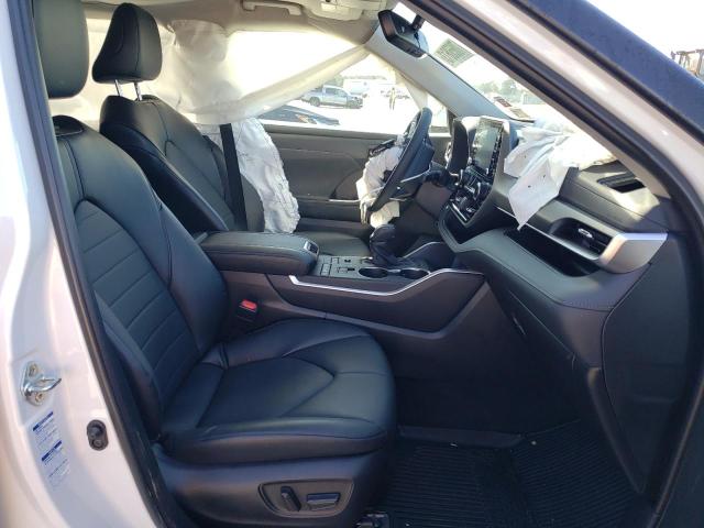 5TDGZRBH2NS248248 - 2022 TOYOTA HIGHLANDER XLE WHITE photo 7