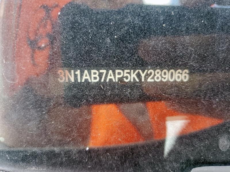 3N1AB7AP5KY289066 - 2019 NISSAN SENTRA S 白色 照片 12