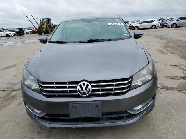 1VWCN7A30CC016764 - 2012 VOLKSWAGEN PASSAT SEL GRAY photo 5