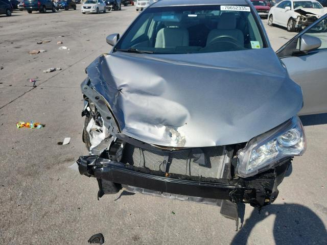 4T1BF1FKXHU348961 - 2017 TOYOTA CAMRY LE SILVER photo 11