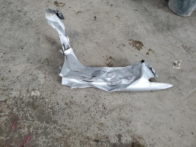 JTNKARJE4HJ537430 - 2017 TOYOTA COROLLA IM ვერცხლისფერი ფოტო 12